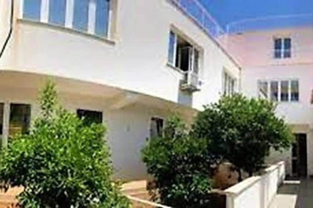 Apartamento Bertie'S Mondello Palermo Exterior foto